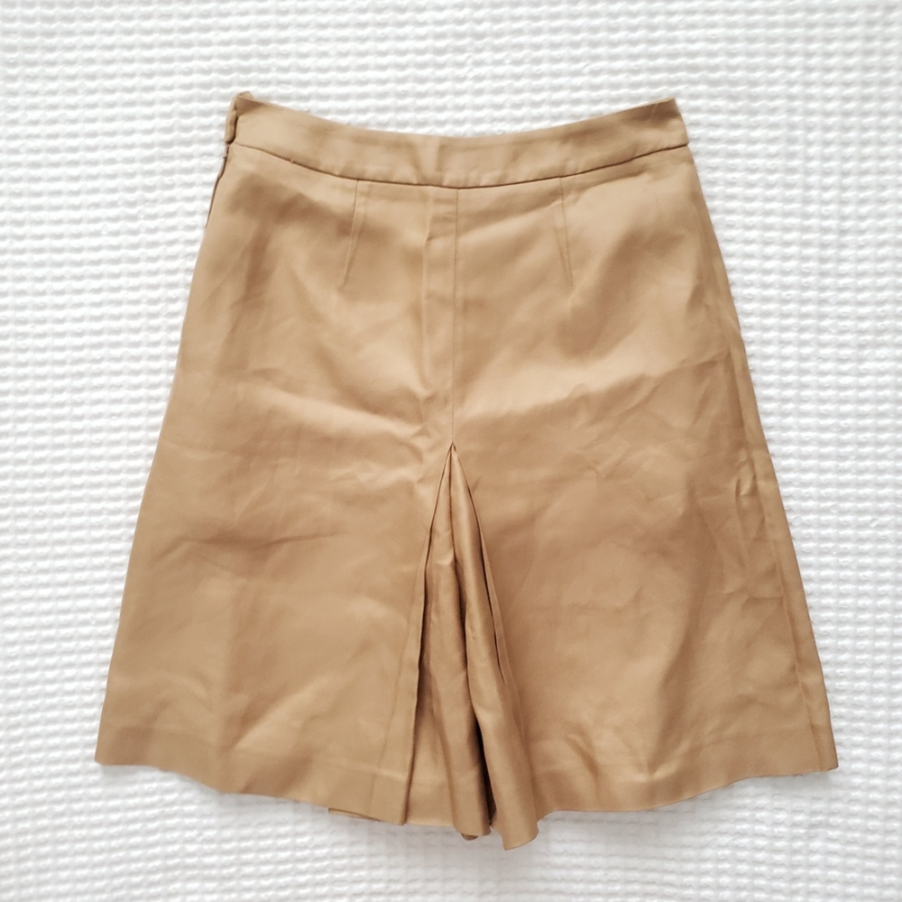 NEW Carolina Herrera retro tan flat front high waisted silk gaucho shorts 8